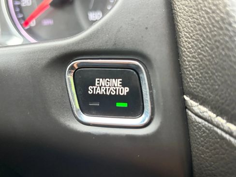 Used 2019 GMC Acadia SLT AWD/4WD image 28