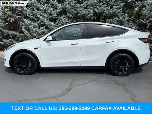 Used 2024 Tesla Model Y Long Range AWD/4WD image 4