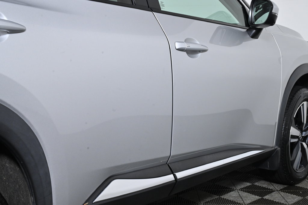 Used 2021 Nissan Rogue SL w/ Premium Package AWD/4WD image 10