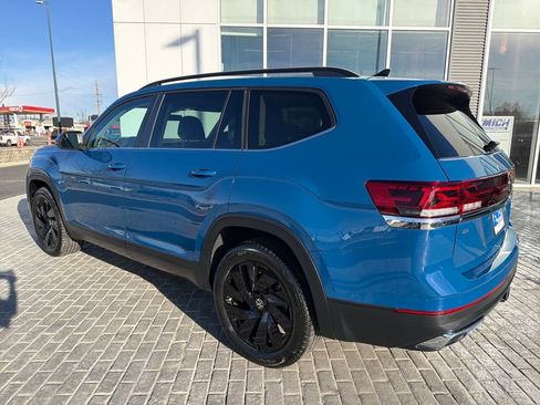 Certified 2025 Volkswagen Atlas SE image 5