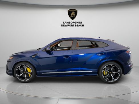 Used 2020 Lamborghini Urus AWD/4WD image 4