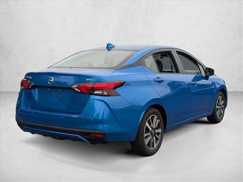 Used 2021 Nissan Versa SV image 5