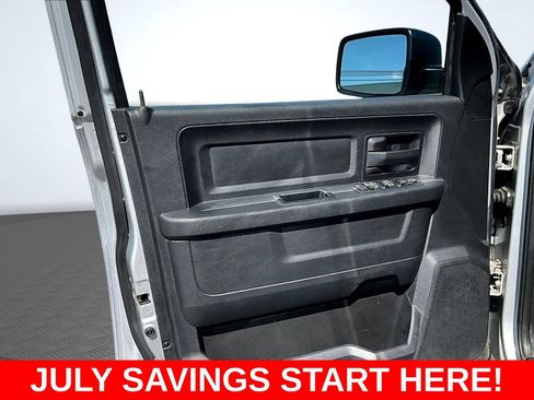Used 2017 RAM 1500 Express AWD/4WD image 25