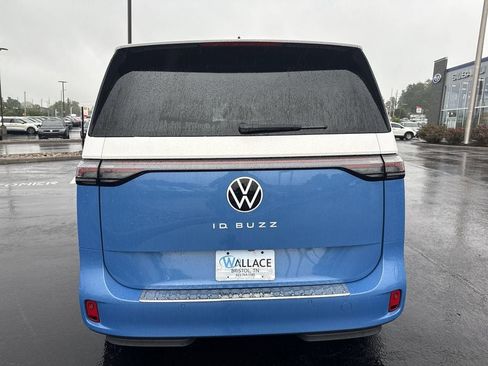 New 2025 Volkswagen ID. Buzz 1st Edition RWD image 5