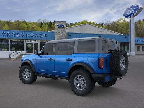 New 2025 Ford Bronco Badlands image 4