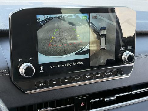 Used 2023 Mitsubishi Outlander 4WD Plug-In Hybrid image 27