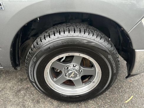 Used 2010 Dodge Ram 1500 Truck SLT image 23