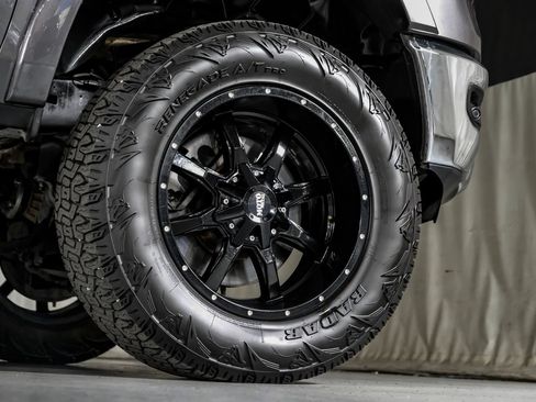 Used 2020 RAM 1500 Laramie AWD/4WD image 53