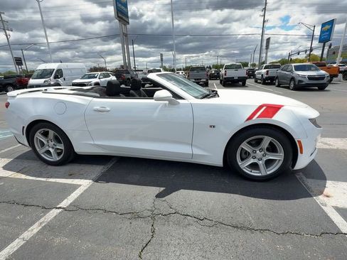Used 2023 Chevrolet Camaro LT w/ Technology Package RWD image 9