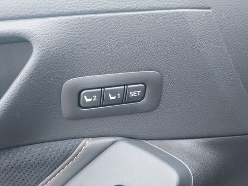 Used 2019 Toyota Avalon Touring w/ Advanced Safety Package FWD image 25