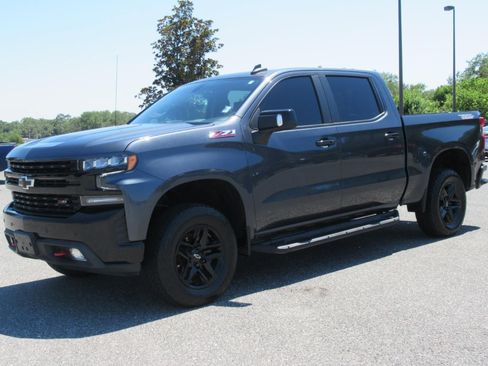 Used 2022 Chevrolet Silverado 1500 LT Trail Boss w/ LT Trail Boss Premium Package AWD/4WD image 3