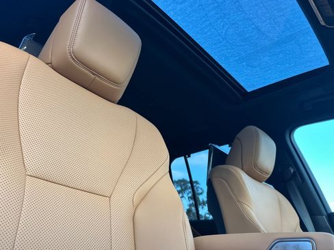 New 2025 Lexus LX 700h Luxury image 14