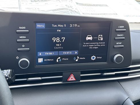 New 2026 Hyundai Elantra SE FWD image 21