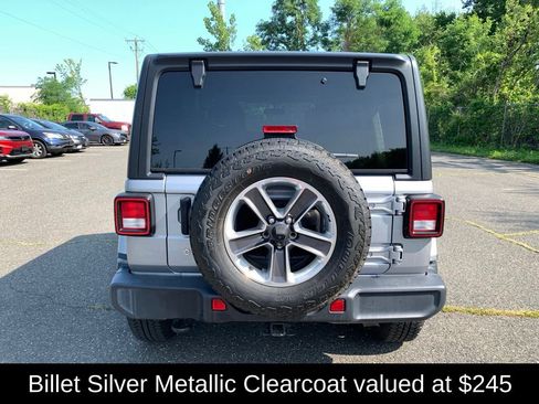 Used 2020 Jeep Wrangler Unlimited Sahara w/ Cold Weather Group AWD/4WD image 5