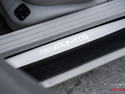 Used 2004 Mercedes-Benz SL 55 AMG image 17
