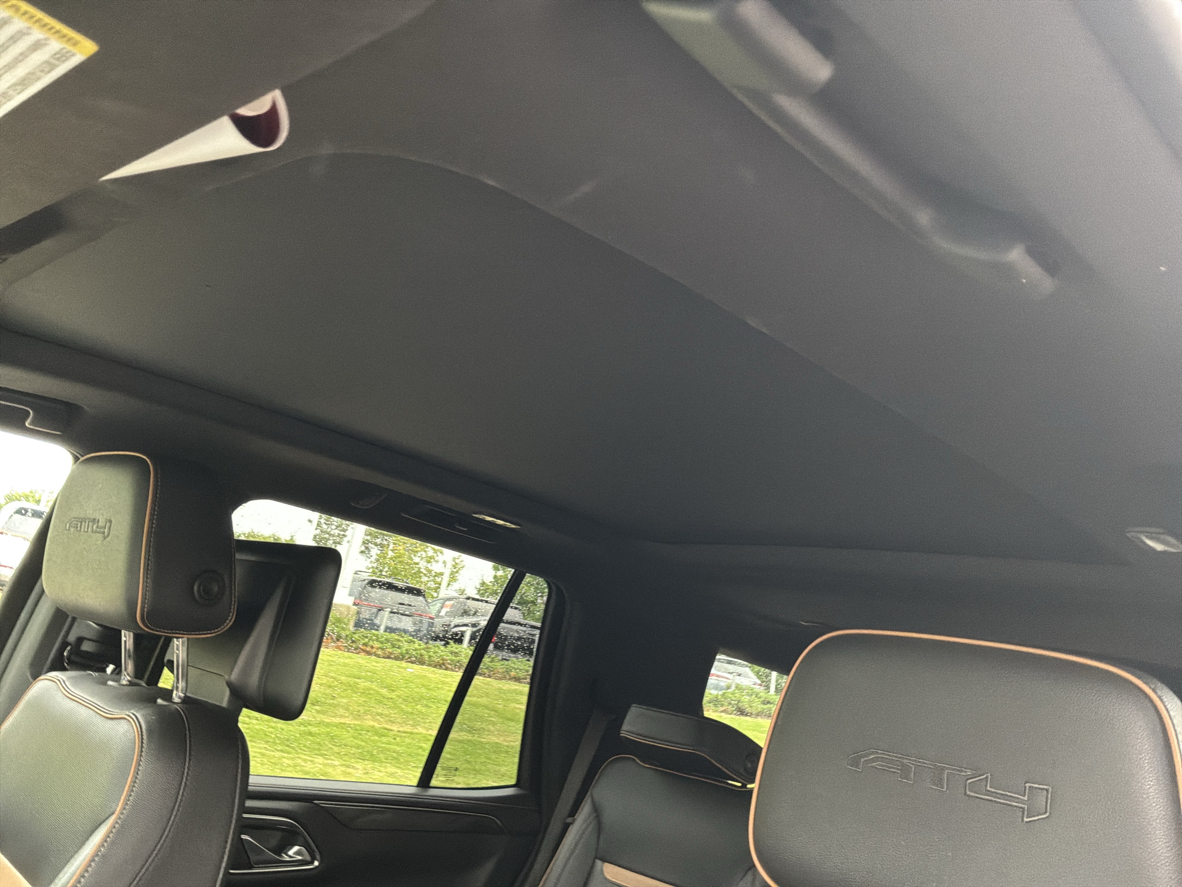 Used 2021 GMC Yukon AT4 w/ AT4 Premium Package AWD/4WD image 28