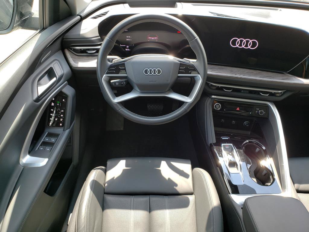 Used 2025 Audi Q5 Premium Plus w/ Premium Plus AWD/4WD image 14