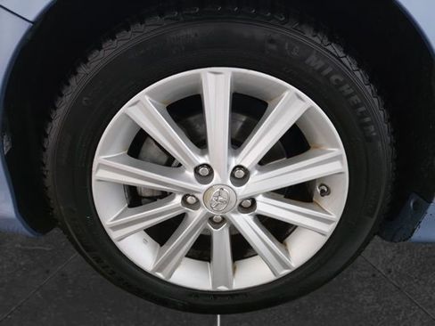 Used 2012 Toyota Camry XLE FWD image 11