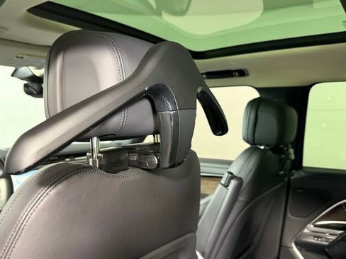 Certified 2026 Land Rover Range Rover SE image 22