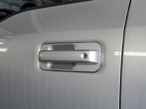 Used 2019 Ford F350 Lariat w/ Lariat Value Package image 40