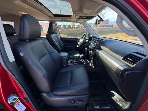 Used 2019 Toyota 4Runner TRD Off-Road Premium image 32