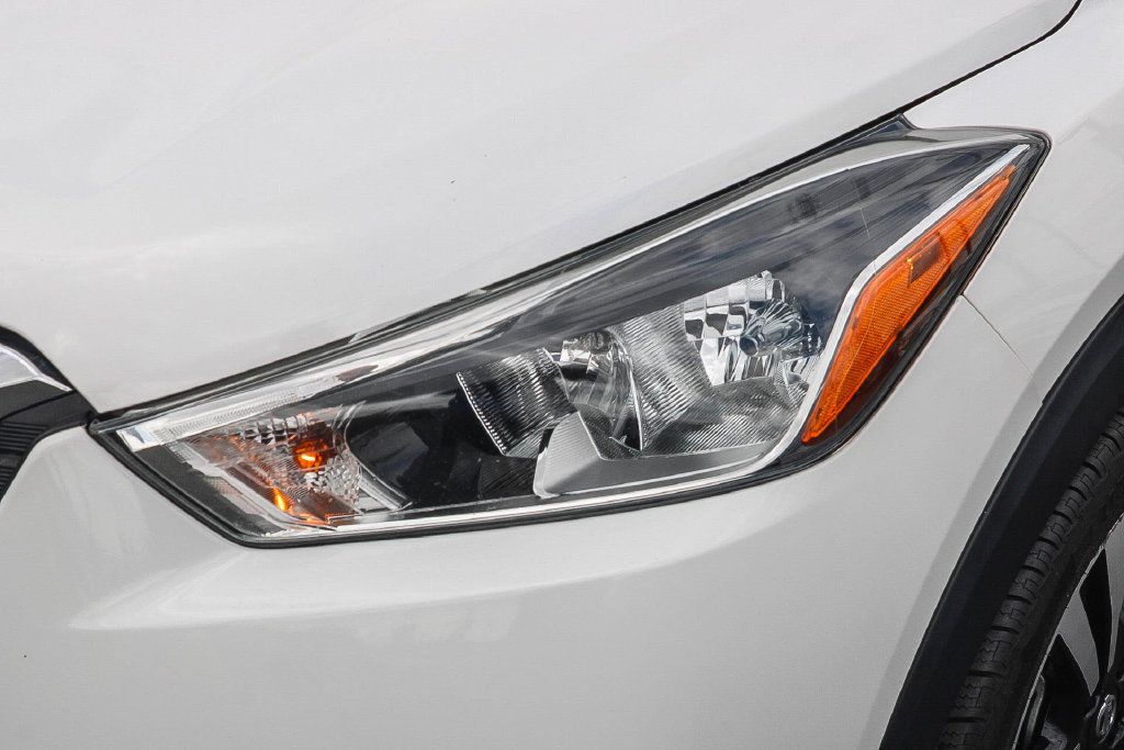 Used 2019 Nissan Kicks SV w/ Exterior Package FWD image 13