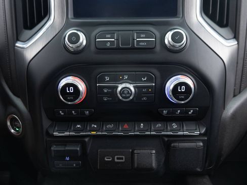 Used 2021 GMC Sierra 1500 Denali w/ Driver Alert Package II AWD/4WD image 41