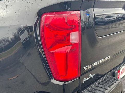 Used 2025 Chevrolet Silverado 3500 High Country w/ Technology Package image 12