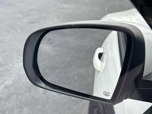 Used 2021 Jeep Cherokee Latitude Plus image 15