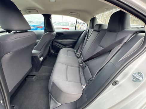 Used 2025 Toyota Corolla LE FWD image 10