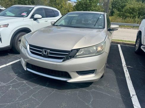 Used 2013 Honda Accord LX image 2