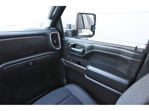 Used 2023 Chevrolet Silverado 2500 LT image 8