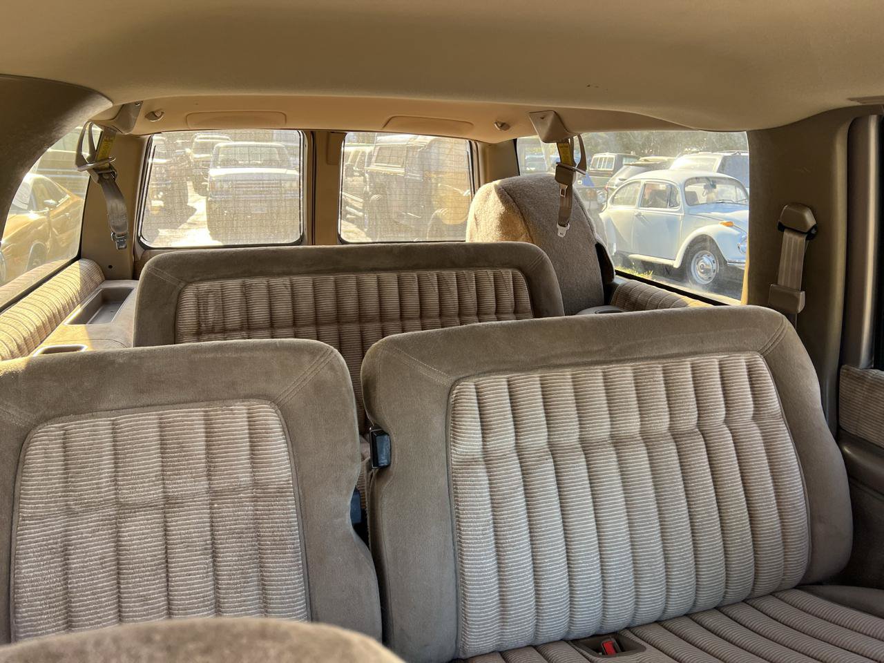 Used 1992 Chevrolet Suburban 4WD image 18
