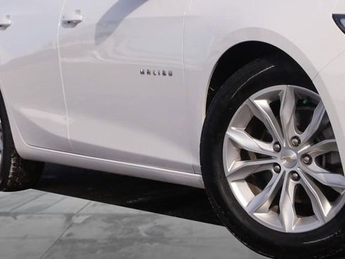 Used 2024 Chevrolet Malibu LT image 3