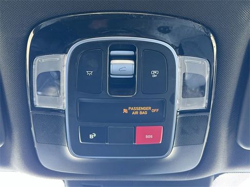 Certified 2025 Hyundai Santa Cruz SEL image 24