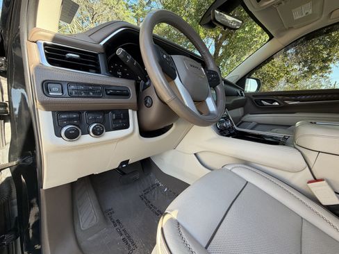 Certified 2022 GMC Yukon Denali w/ Denali Premium Package image 13