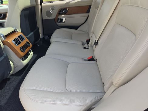 Used 2019 Land Rover Range Rover Supercharged AWD/4WD image 18