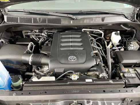 Used 2022 Toyota Sequoia TRD Sport AWD/4WD image 32
