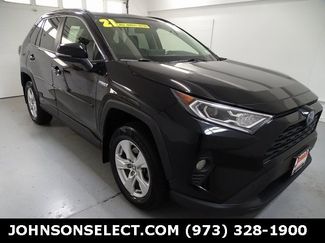 Used 2021 Toyota RAV4 XLE w/ Convenience Package image 1