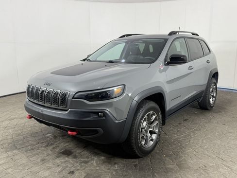 Used 2022 Jeep Cherokee Trailhawk w/ Trailer Tow Group AWD/4WD image 3