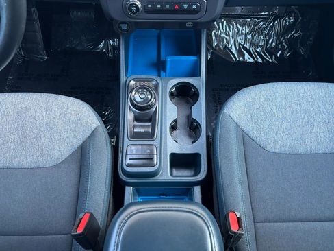 Used 2025 Ford Maverick XLT w/ Equipment Group 302A image 32