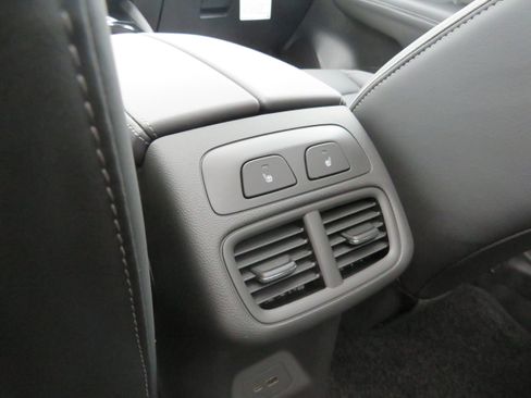 New 2026 Buick Envision Avenir image 11