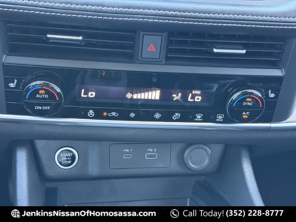Used 2023 Nissan Rogue SV w/ SV Premium B Package FWD image 36