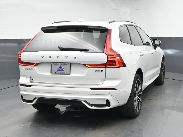 Used 2024 Volvo XC60 B5 Plus w/ Protection Package Premier AWD/4WD image 8