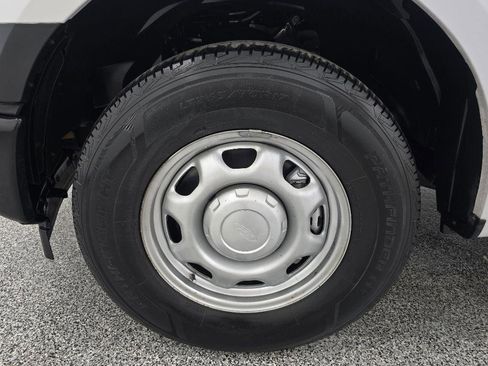 Used 2017 Ford F150 XL w/ Equipment Group 101A Mid RWD image 25