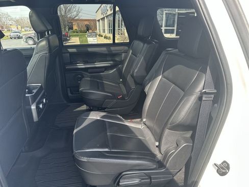 Used 2021 Ford Expedition Max XLT image 25