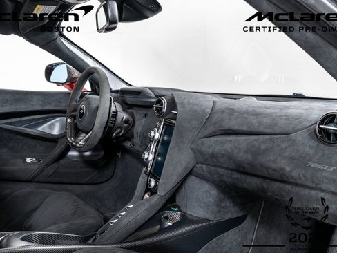Used 2021 McLaren 765LT RWD image 22