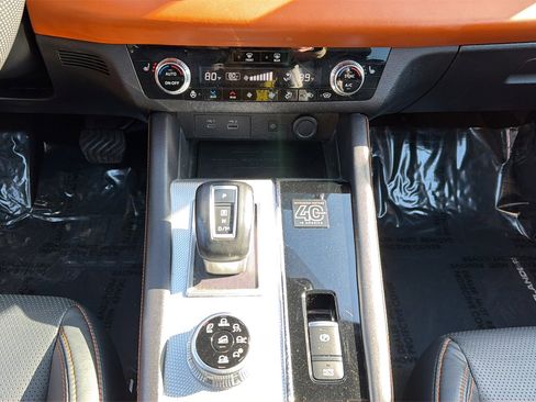 Used 2023 Mitsubishi Outlander SEL 40th Anniversary image 14