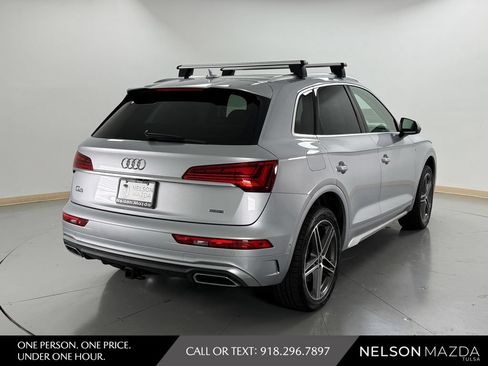 Used 2021 Audi Q5 e Prestige AWD/4WD image 6