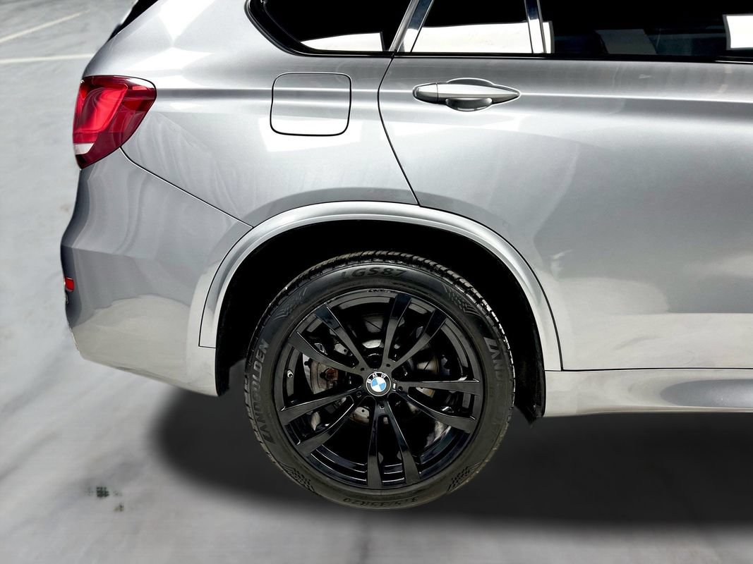 Used 2018 BMW X5 xDrive50i AWD/4WD image 43